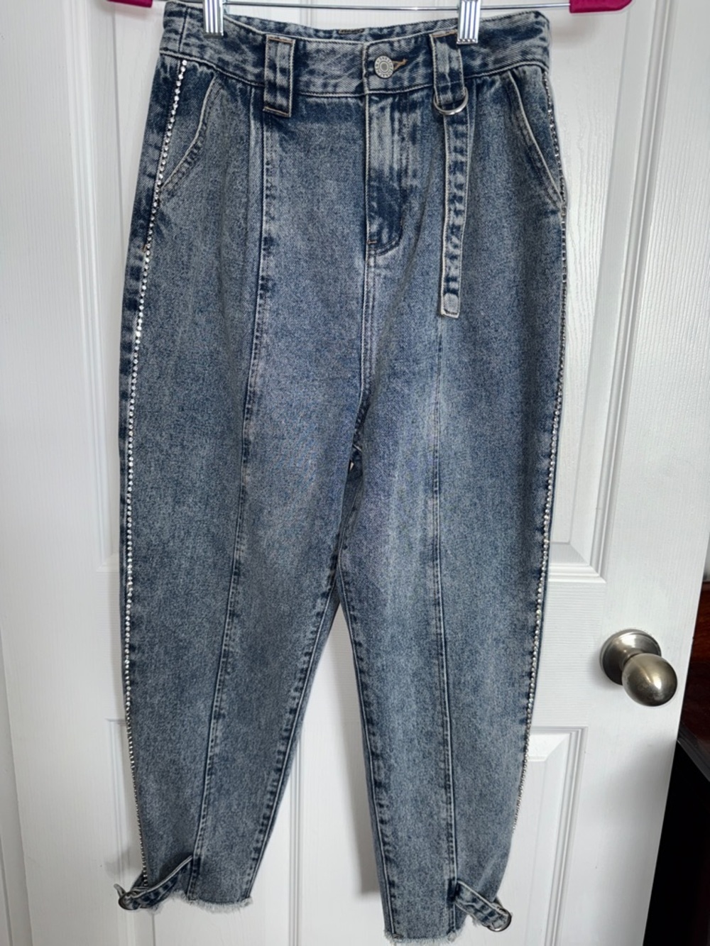 Y2K Fiona Chow size 26” denim blue acid wash bling side diamond seam Jean